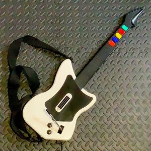 Guitar Hero Wireless White Controller PlayStation 2 with strap No Dongle